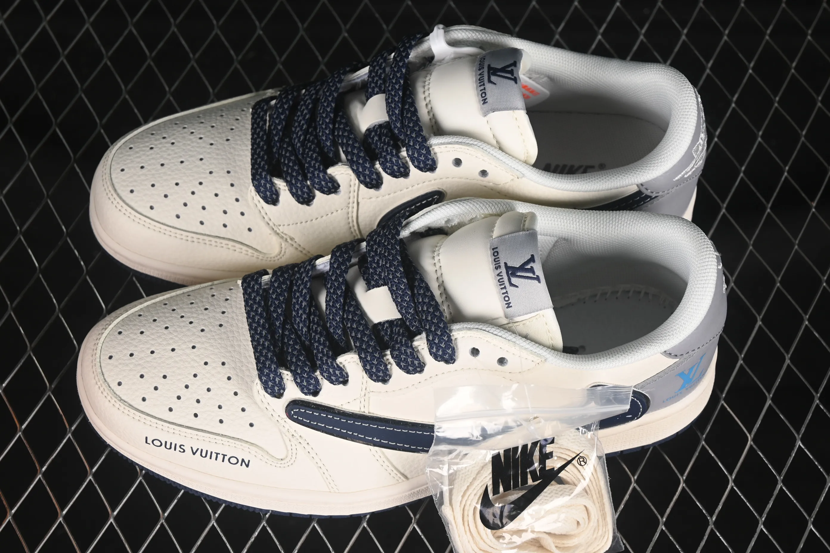 All categories Air Jordan Jordan series basketball shoes Air Jordan 1 Low High-end customized low-top sneakers Travis Scott x Fragment Design x Air Jordan 1 Low OG SP AJ1 LV joint name splash blue hook low-top cultural casual sneakers ZH2598-242